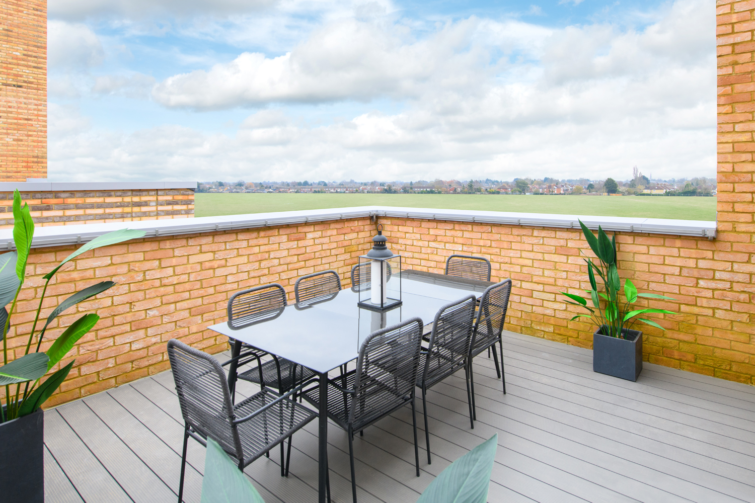 Courtyard penthouse terrace
